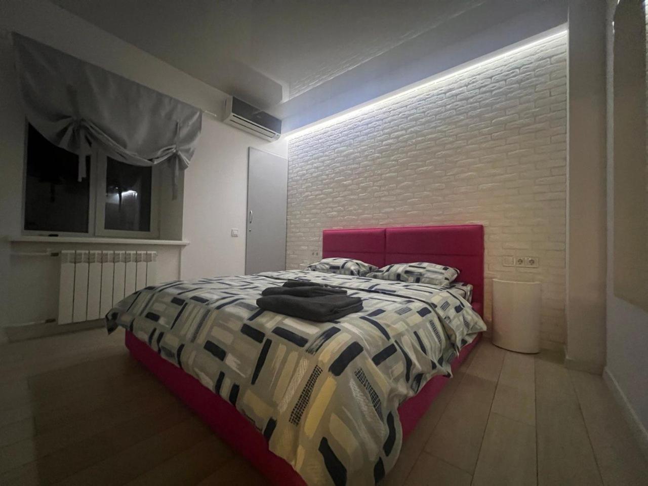 2-Room Luxury Apartment In The Center Kiew Exterior foto